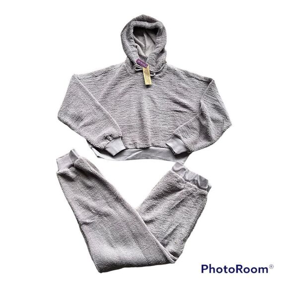 Adore Me cozy Loungewear set in lavender - Picture 2 of 8